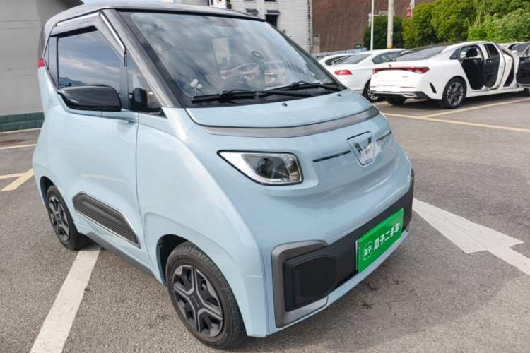 Used Wuling NAMMIEV 2021 Playful Model – High-Power Version Front Right 45 Deg
