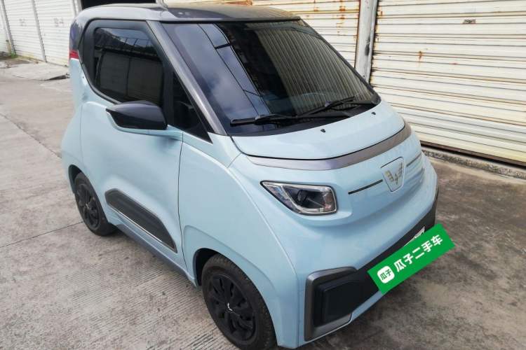 Used Wuling NAMMIEV 2021 Passion Edition Front Right 45 Deg