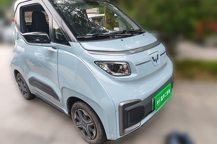 Used Wuling NAMMIEV 2021 Playful Model – High-Power Version Front Right 45 Deg