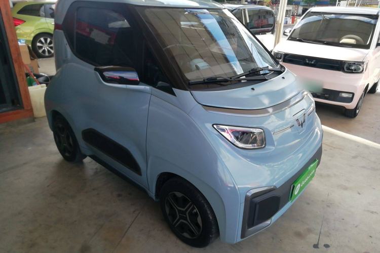 Used Wuling NAMMIEV 2021 Passion Edition Front Right 45 Deg
