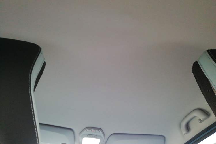 Used Wuling NAMMIEV 2021 Passion Edition Headliner