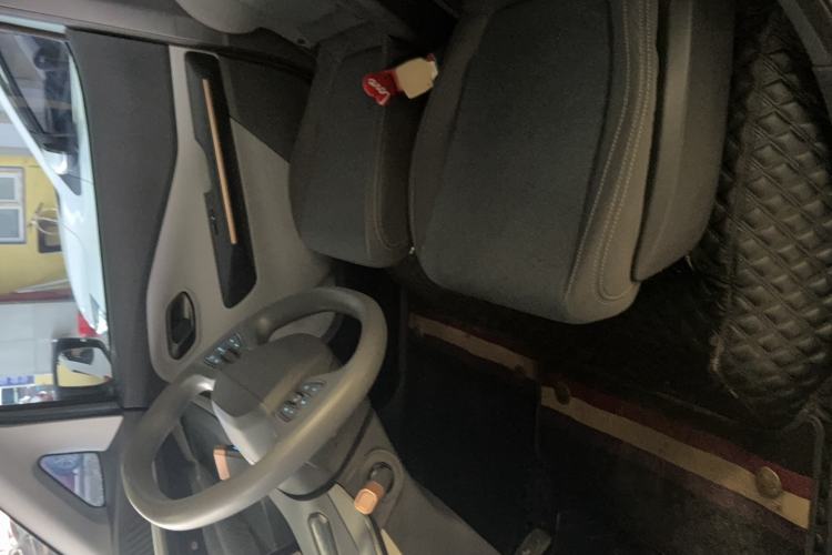 Used Wuling NAMMIEV 2021 Playful Model – High-Power Version Interior 1