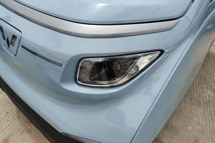 Used Wuling NAMMIEV 2021 Playful Model – High-Power Version Left Front Headlight