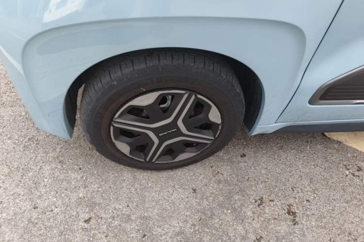 Used Wuling NAMMIEV 2021 Playful Model – High-Power Version Left Front Wheel Hub