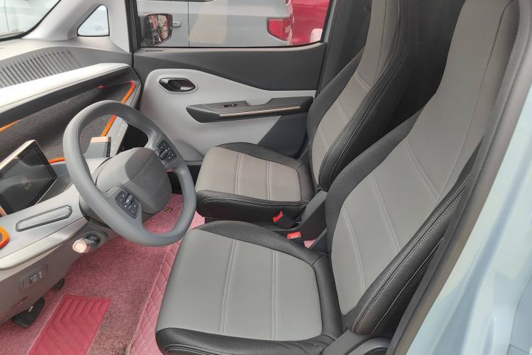 Used Wuling NAMMIEV 2021 Playful Model – High-Power Version Left Rear Seat