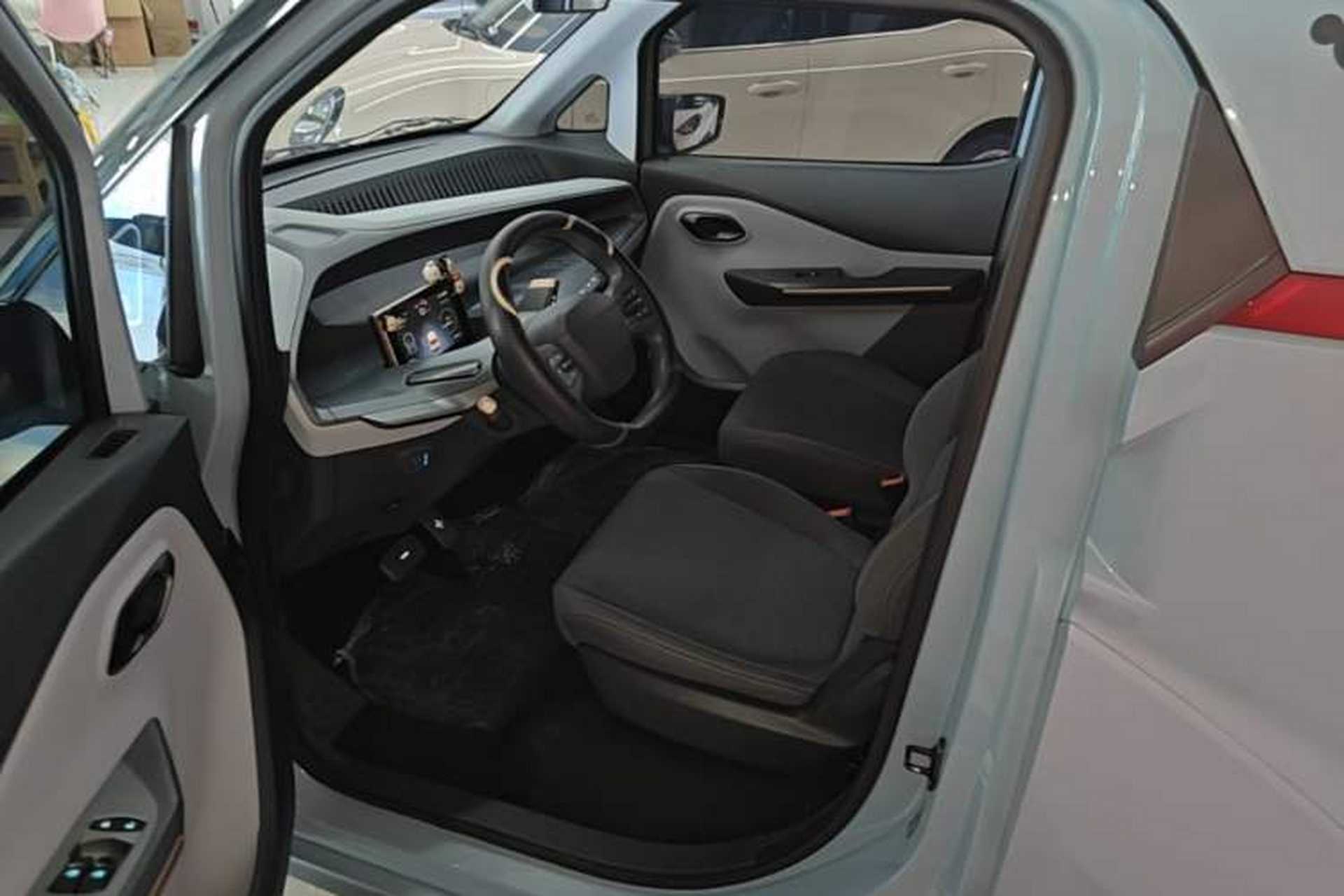 Used Wuling NAMMIEV 2021 - Play Edition Left Rear Seat