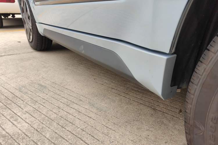 Used Wuling NAMMIEV 2021 Playful Model – High-Power Version Left Side Sill