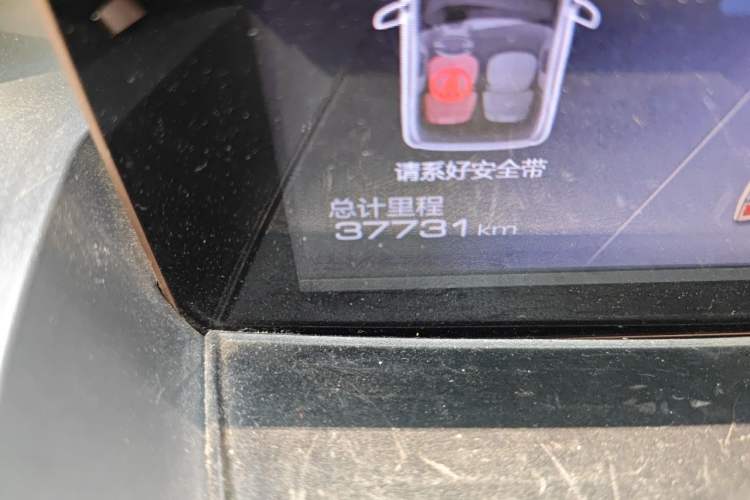Used Wuling NAMMIEV 2021 - Play Edition Odometer Close Up