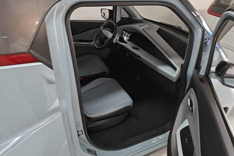 Used Wuling NAMMIEV 2021 Passion Edition Right Front Seat