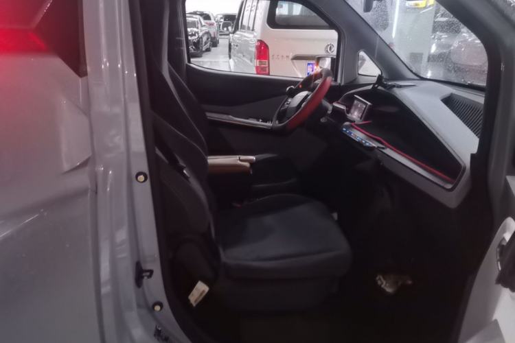 Used Wuling NAMMIEV 2021 Playful Model – High-Power Version Right Front Seat