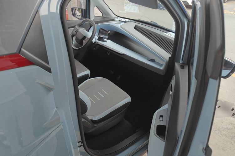 Used Wuling NAMMIEV 2021 Passion Edition Right Front Seat