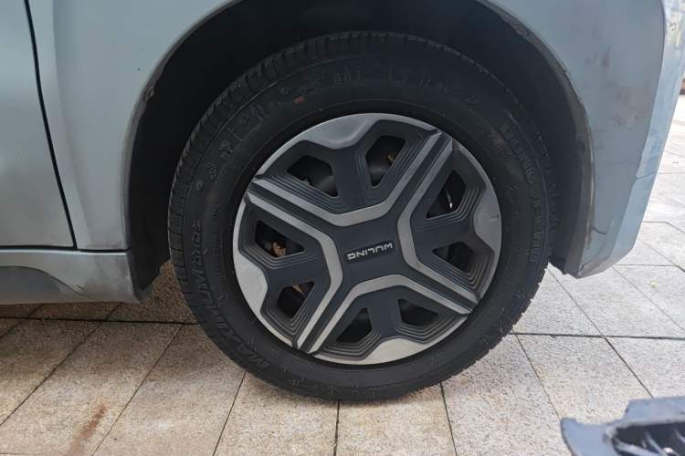 Used Wuling NAMMIEV 2021 Playful Model – High-Power Version Right Front Wheel Hub