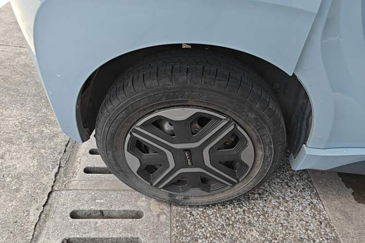 Used Wuling NAMMIEV 2021 - Play Edition Right Rear Wheel Hub