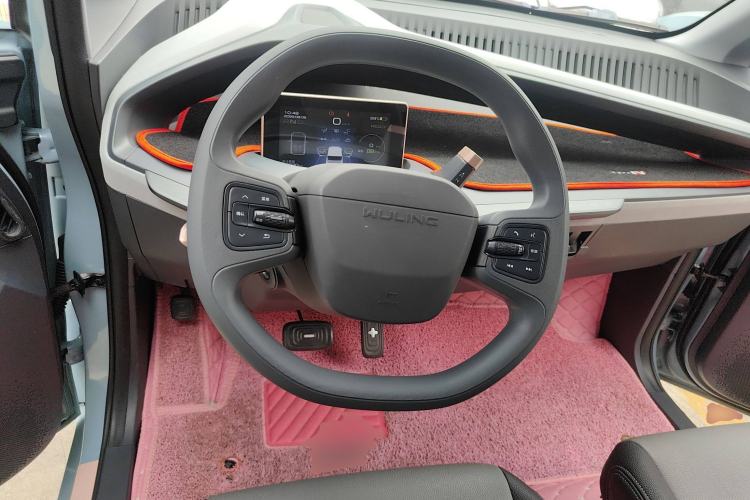 Used Wuling NAMMIEV 2021 Playful Model – High-Power Version Steering Wheel