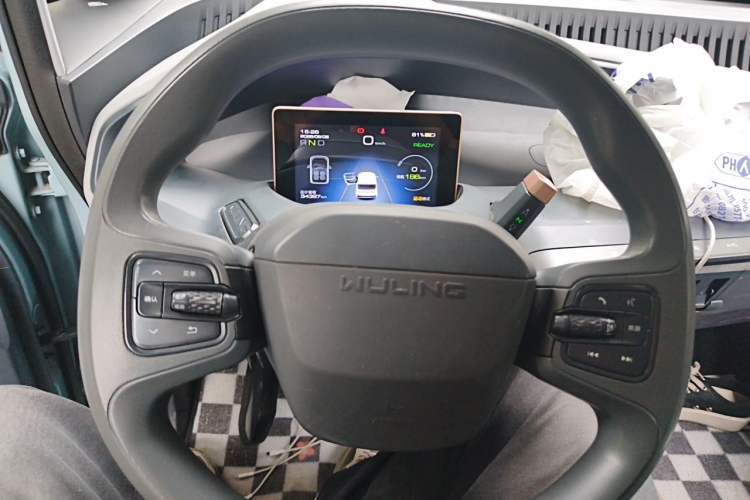 Used Wuling NAMMIEV 2021 Playful Model – High-Power Version Steering Wheel