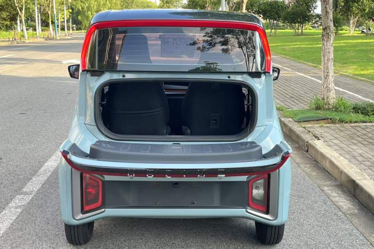 Used Wuling NAMMIEV 2021 Playful Model – High-Power Version Trunk