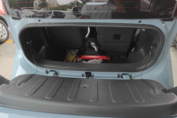 Used Wuling NAMMIEV 2021 Passion Edition Trunk