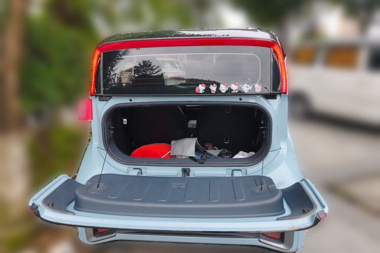 Used Wuling NAMMIEV 2021 Playful Model – High-Power Version Trunk