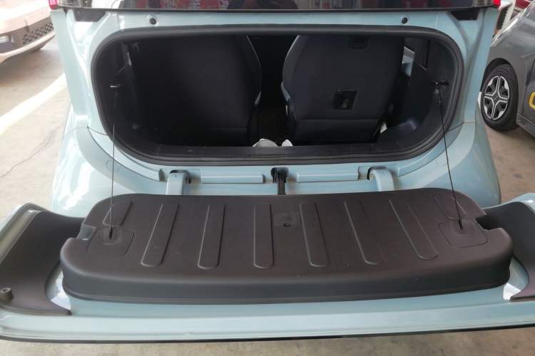 Used Wuling NAMMIEV 2021 Passion Edition Trunk