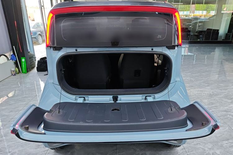 Used Wuling NAMMIEV 2021 Playful Model – High-Power Version Trunk
