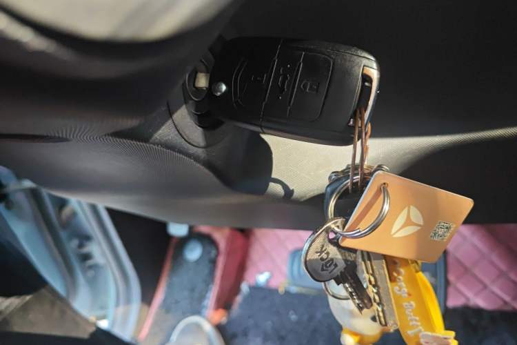 Used Wuling NAMMIEV 2021 Playful Model – High-Power Version Vehicle Key
