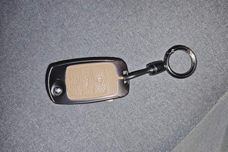Used Wuling NAMMIEV 2021 Playful Model – High-Power Version Vehicle Key