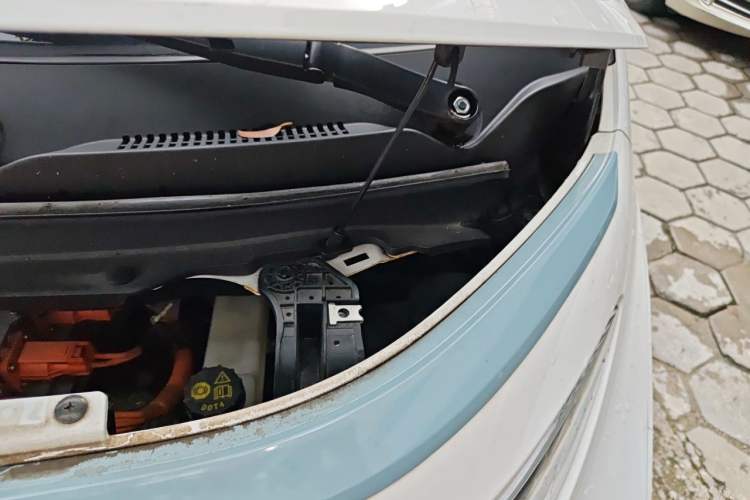 Used Wuling NAMMIEV 2021 - Play Edition Engine Bay Left