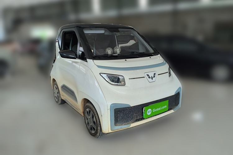 Used Wuling NAMMIEV 2021 Passion Edition Front Right 45 Deg