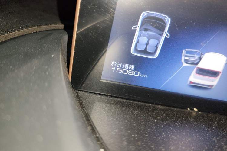 Used Wuling NAMMIEV 2021 - Play Edition Odometer Close Up