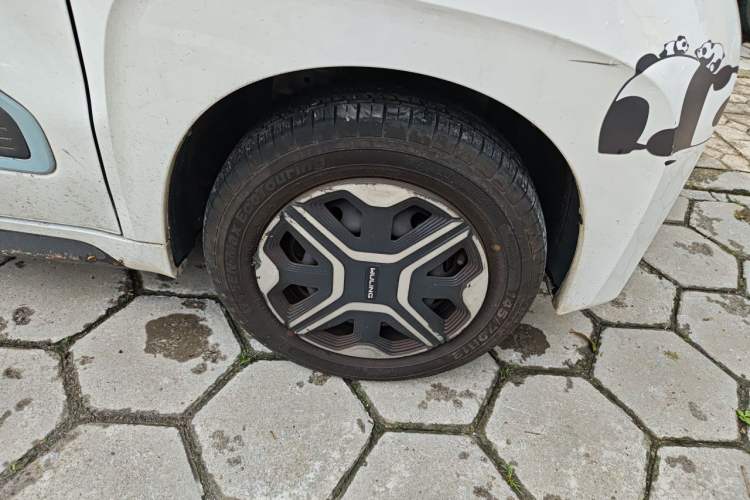 Used Wuling NAMMIEV 2021 - Play Edition Right Front Wheel Hub