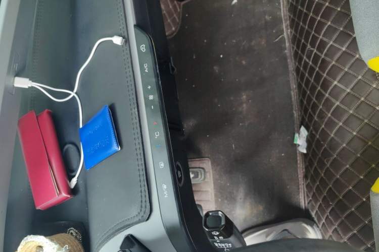 Used Wuling NAMMIEV 2021 Passion Edition Audio And AC Panel