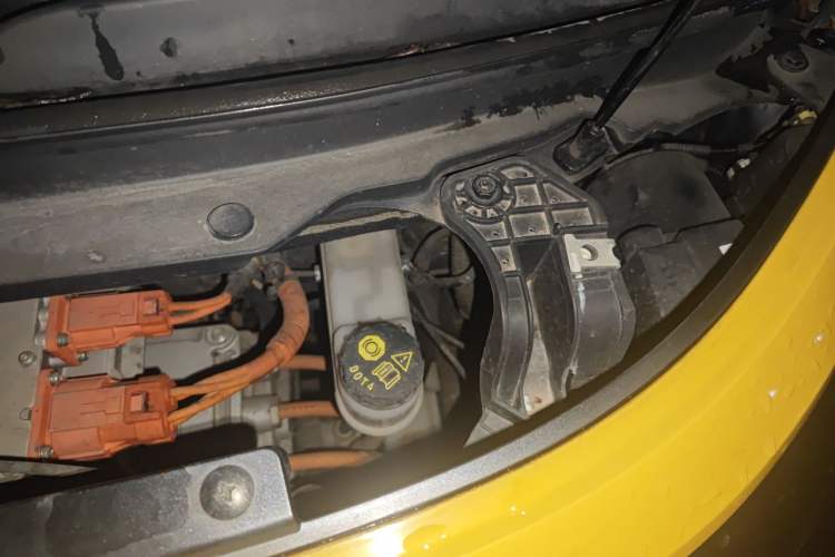 Used Wuling NAMMIEV 2021 - Play Edition Engine Bay Left