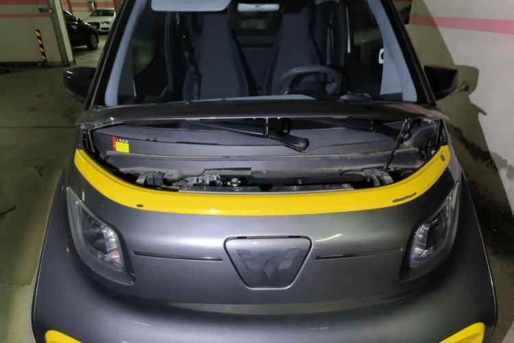 Used Wuling NAMMIEV 2021 Playful Model – High-Power Version Engine Bay