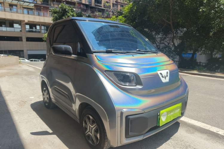 Used Wuling NAMMIEV 2021 Playful Model – High-Power Version Front Right 45 Deg