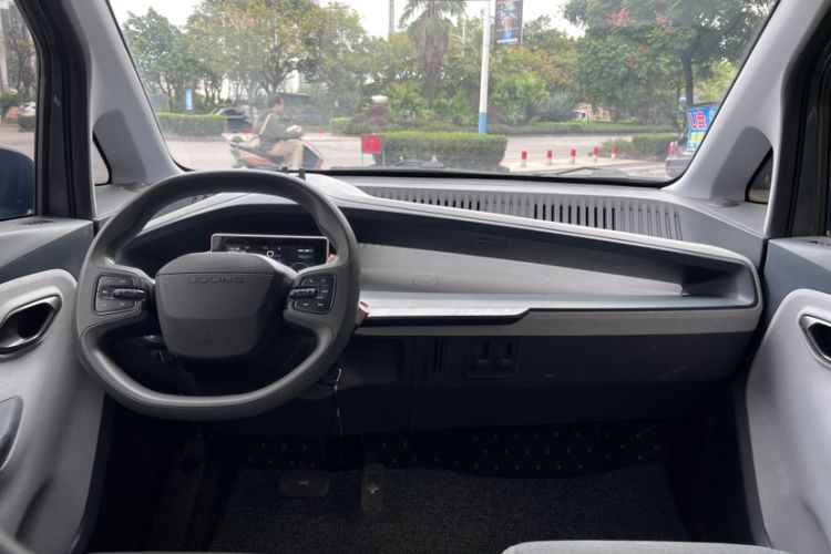 Used Wuling NAMMIEV 2021 Playful Model – High-Power Version Interior 1