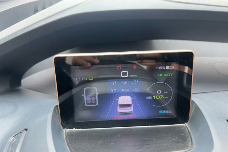 Used Wuling NAMMIEV 2021 Playful Model – High-Power Version Interior 3