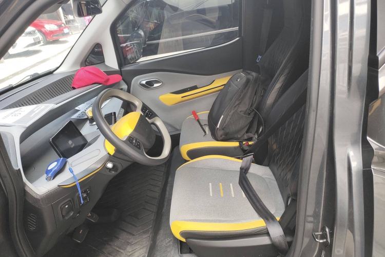Used Wuling NAMMIEV 2021 Passion Edition Left Front Seat