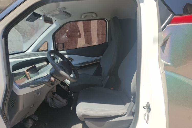 Used Wuling NAMMIEV 2021 Playful Model – High-Power Version Left Rear Seat