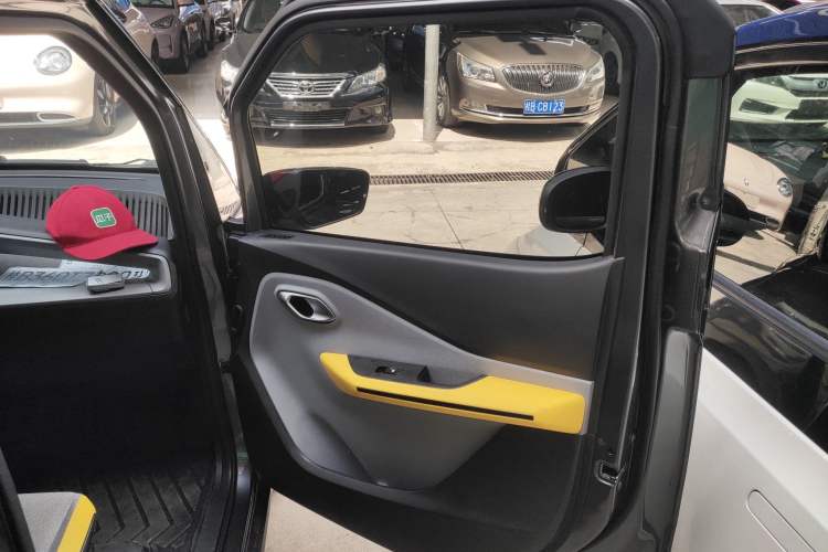 Used Wuling NAMMIEV 2021 Passion Edition Right Front Door Interior