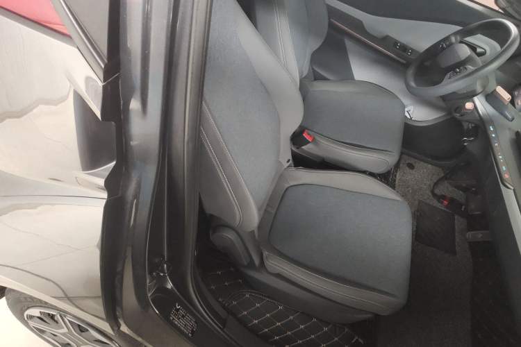 Used Wuling NAMMIEV 2021 - Play Edition Right Front Seat