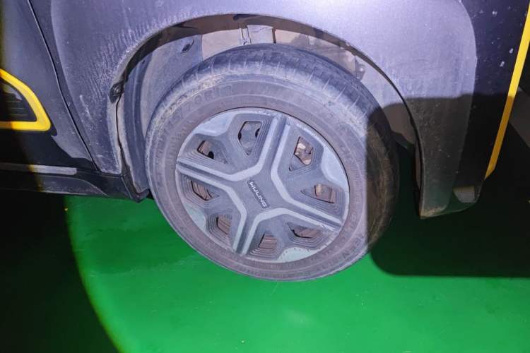 Used Wuling NAMMIEV 2021 - Play Edition Right Front Wheel Hub