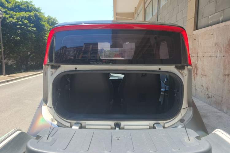 Used Wuling NAMMIEV 2021 Playful Model – High-Power Version Trunk