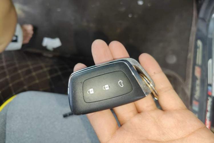 Used Wuling NAMMIEV 2021 Passion Edition Vehicle Key