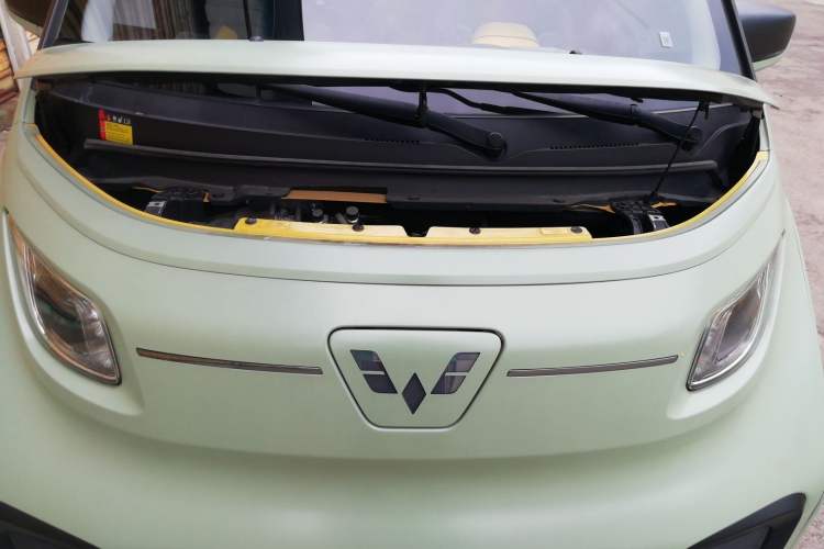 Used Wuling NAMMIEV 2021 Passion Edition Engine Bay