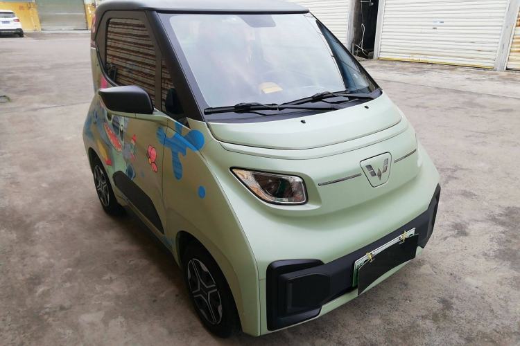Used Wuling NAMMIEV 2021 Passion Edition Front Right 45 Deg