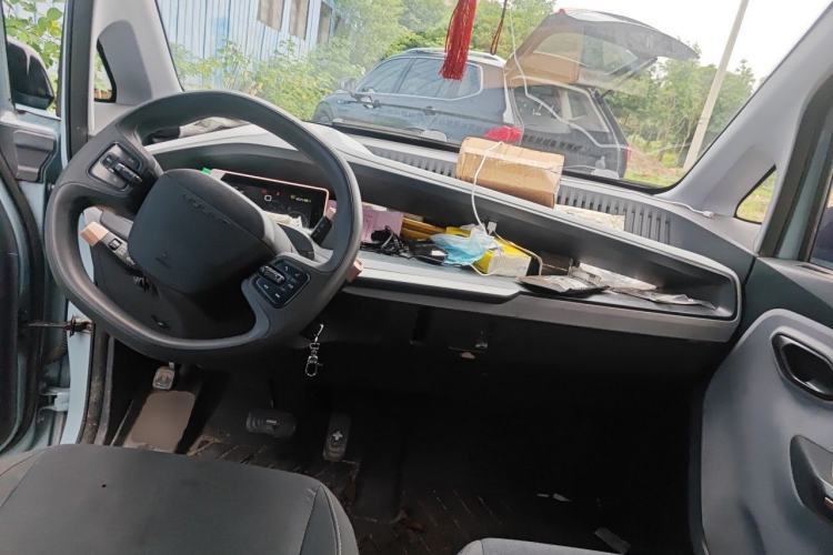 Used Wuling NAMMIEV 2021 Playful Model – High-Power Version Center Console
