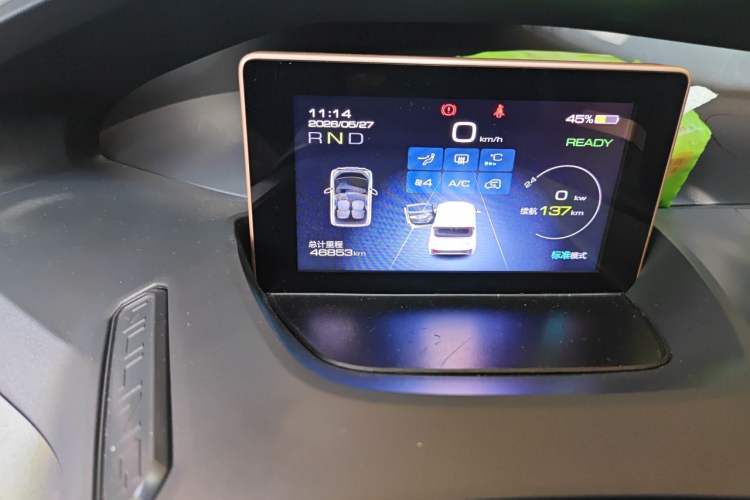 Used Wuling NAMMIEV 2021 - Play Edition Odometer Close Up