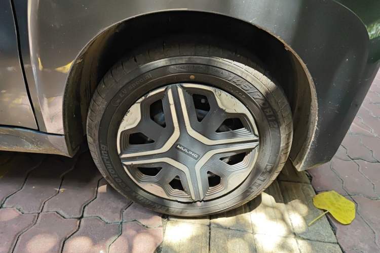 Used Wuling NAMMIEV 2021 - Play Edition Right Front Wheel Hub