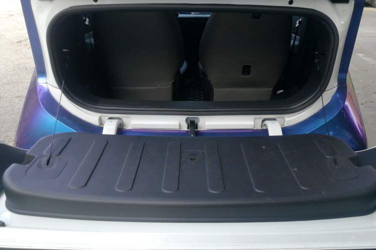 Used Wuling NAMMIEV 2021 Passion Edition Trunk