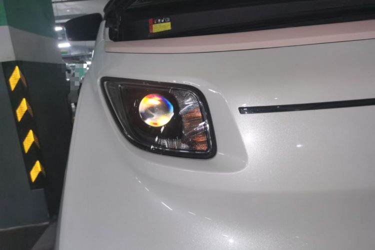 Used Wuling NAMMIEV 2021 Disney Zootopia – Judy Edition Right Front Headlight